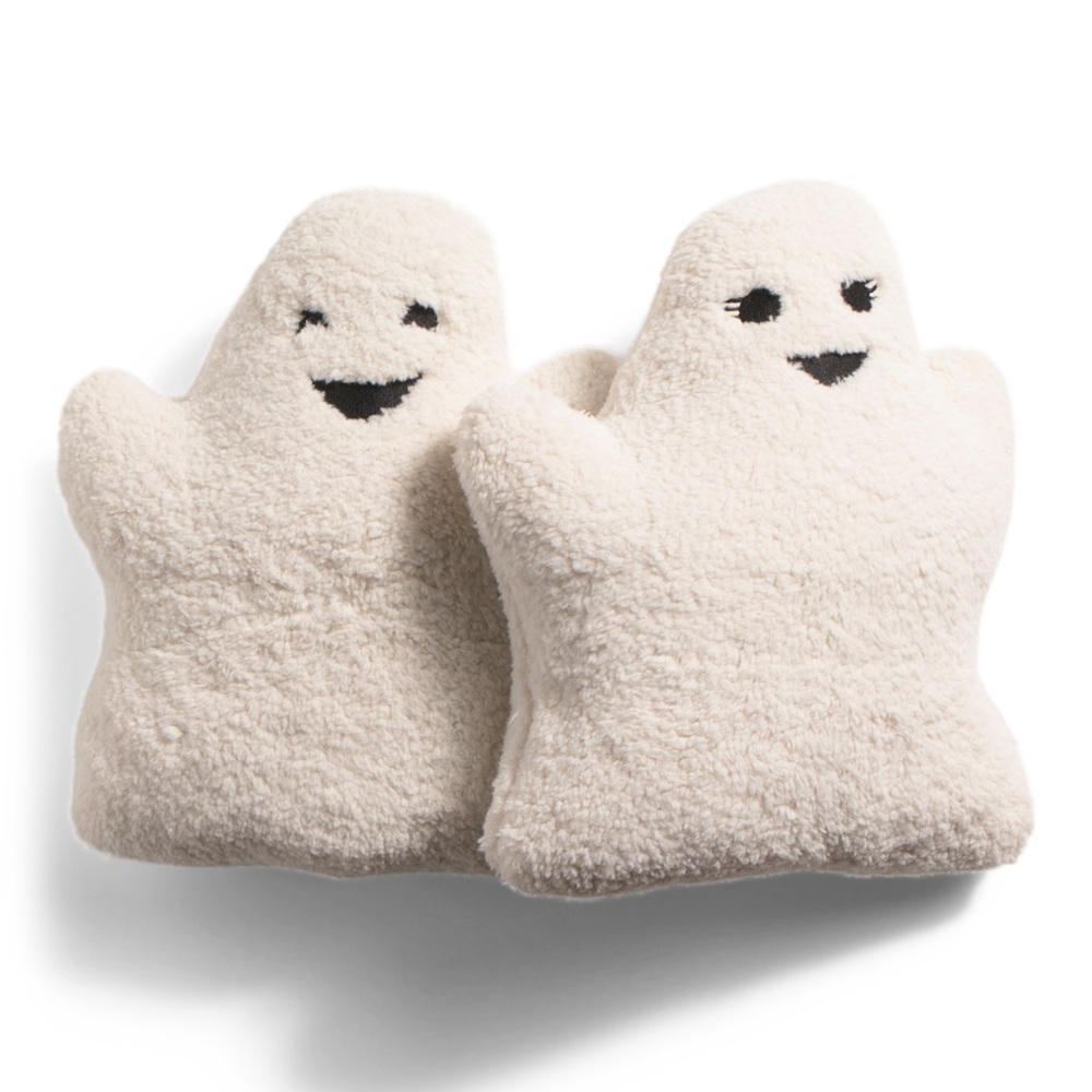 Ghost Pillows Set of 2. Hard to find viral. Size: 14x16. Brand new with tags.